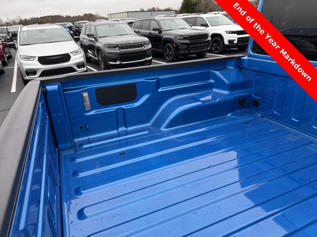 new 2026 Jeep Gladiator car, priced at $54,396