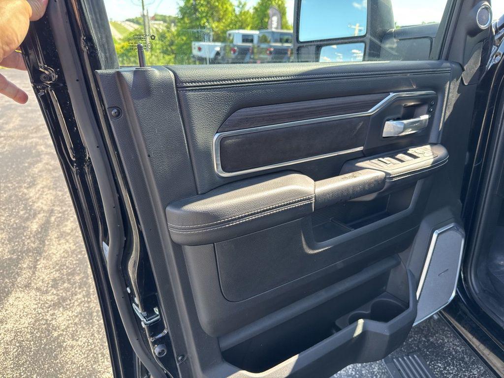 new 2025 Ram 2500 car, priced at $84,989