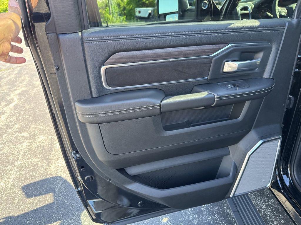 new 2025 Ram 2500 car, priced at $84,989