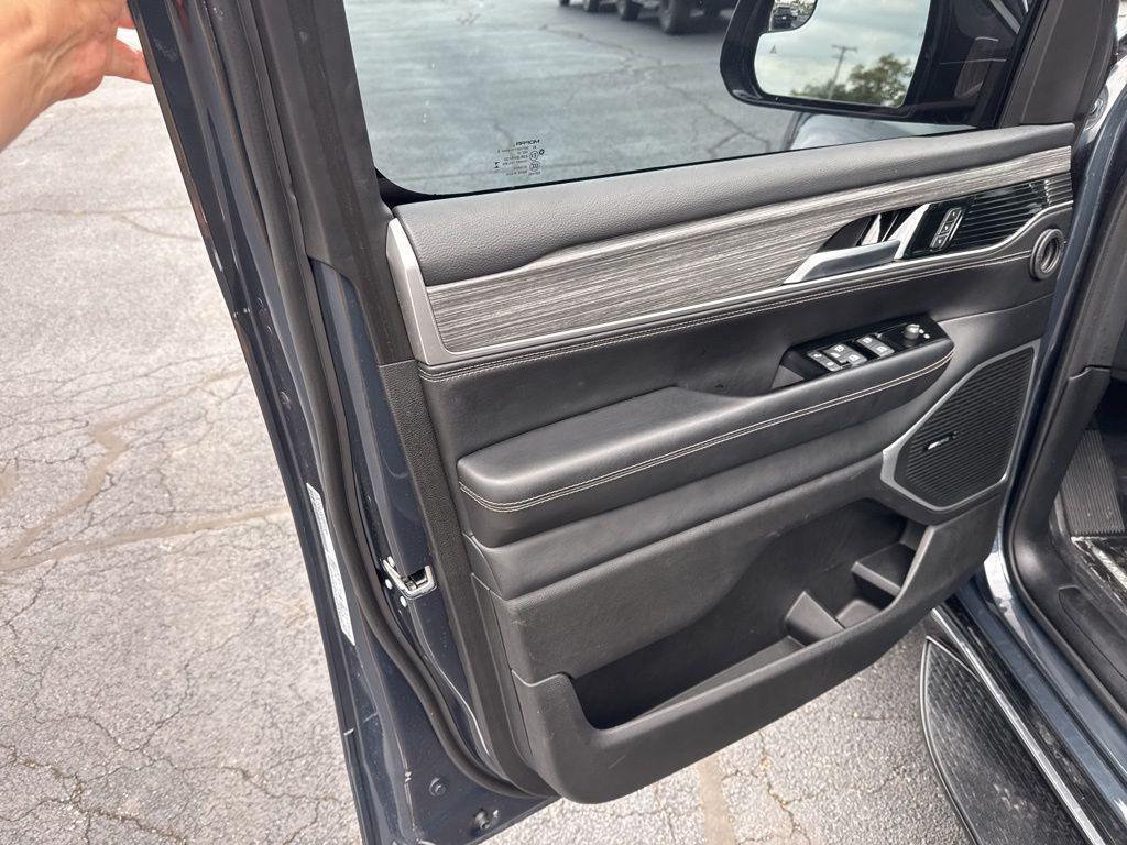 used 2024 Jeep Wagoneer car, priced at $52,146