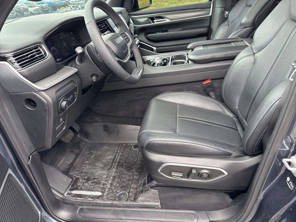 used 2024 Jeep Wagoneer car, priced at $52,146