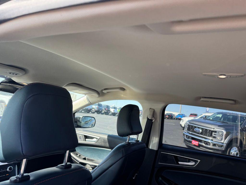 used 2023 Ford Edge car, priced at $30,988