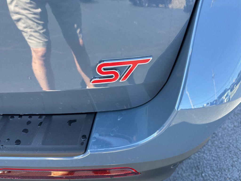 new 2026 Ford Explorer car, priced at $60,090