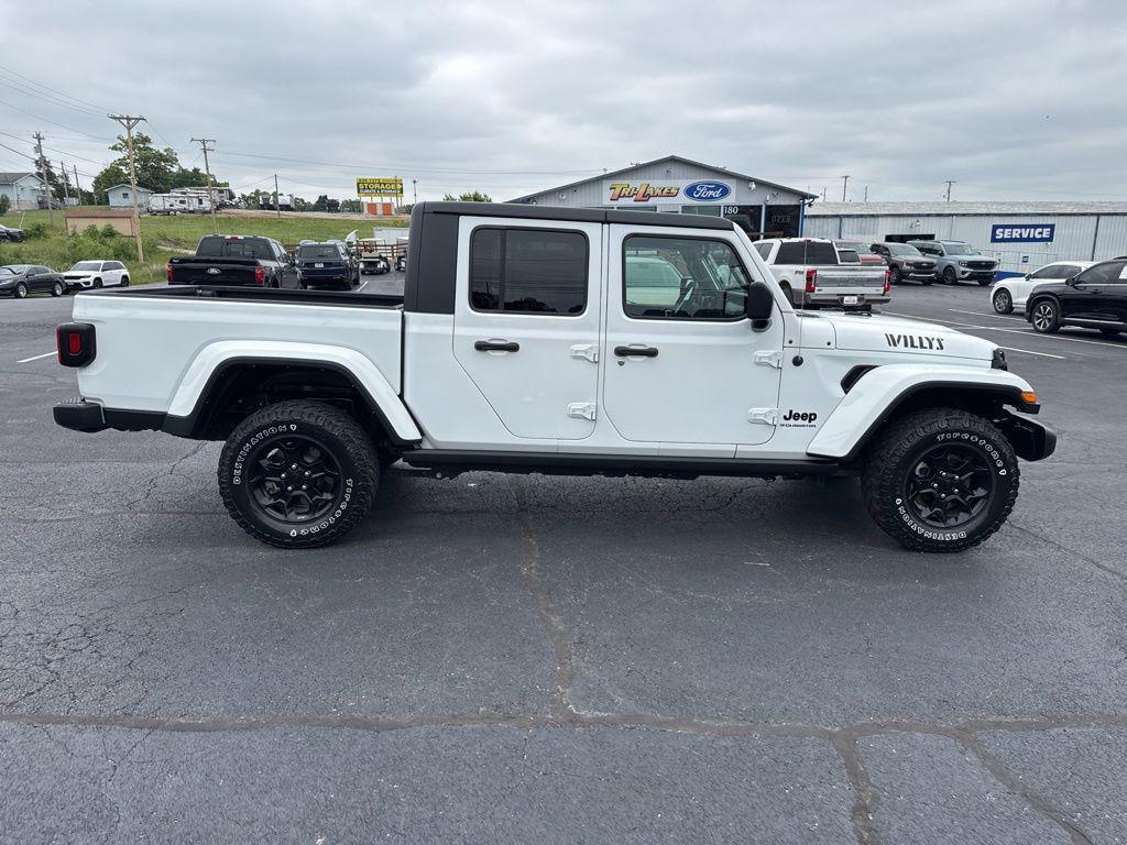 used 2023 Jeep Gladiator car, priced at $34,341
