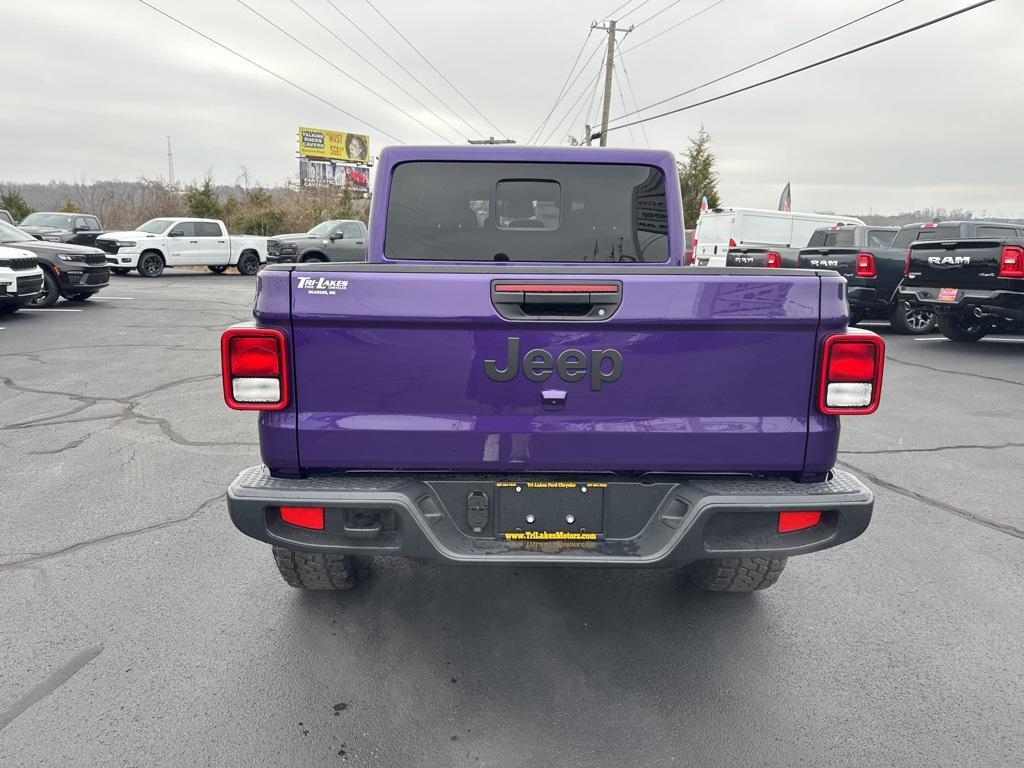 new 2026 Jeep Gladiator car, priced at $57,988