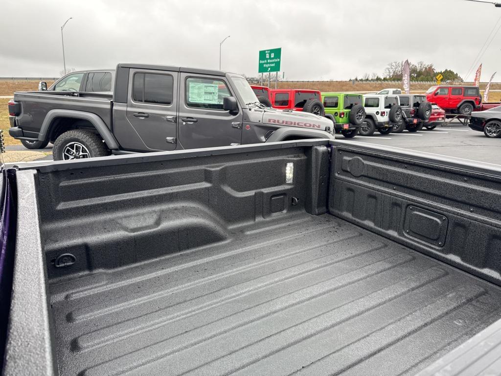 new 2026 Jeep Gladiator car, priced at $57,988