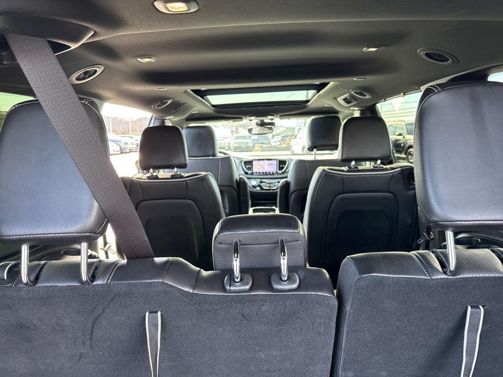 used 2025 Chrysler Pacifica car, priced at $35,700