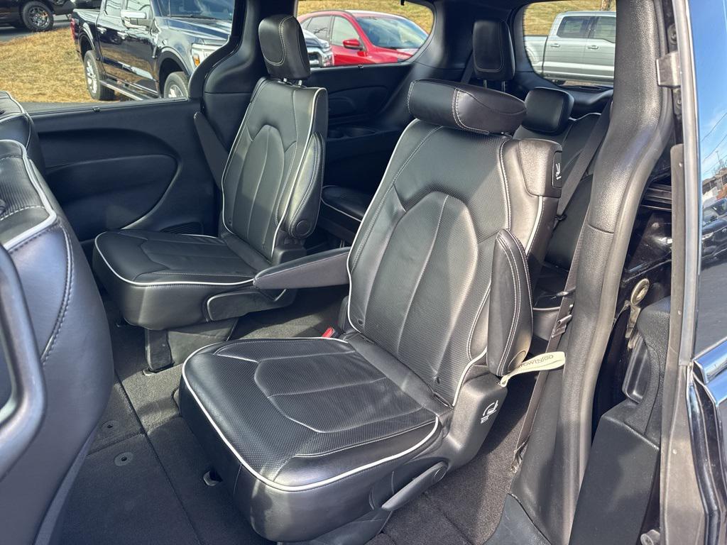 used 2025 Chrysler Pacifica car, priced at $35,700