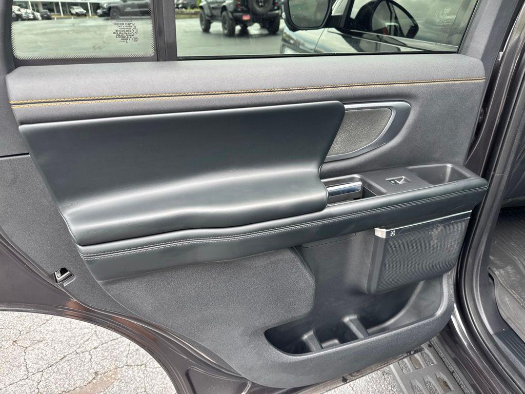 used 2025 Ford Expedition car, priced at $73,369