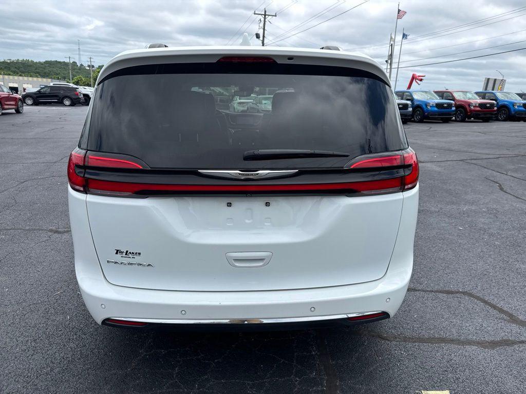 used 2021 Chrysler Pacifica car, priced at $17,752
