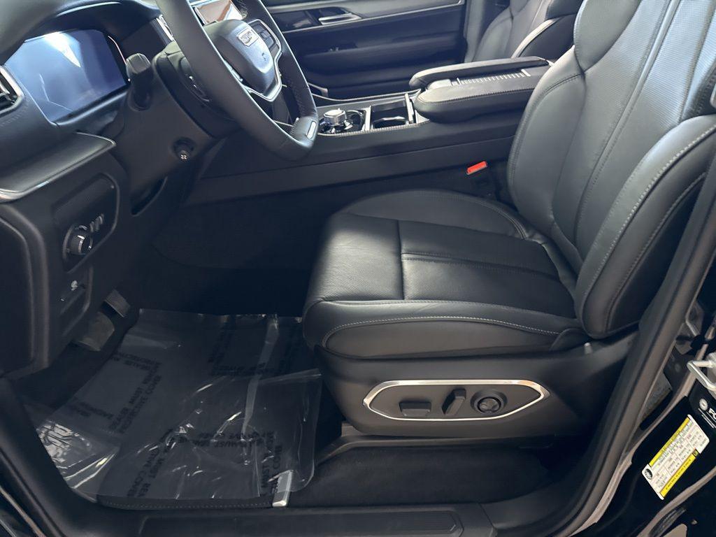 new 2026 Jeep Grand Wagoneer L car, priced at $80,690
