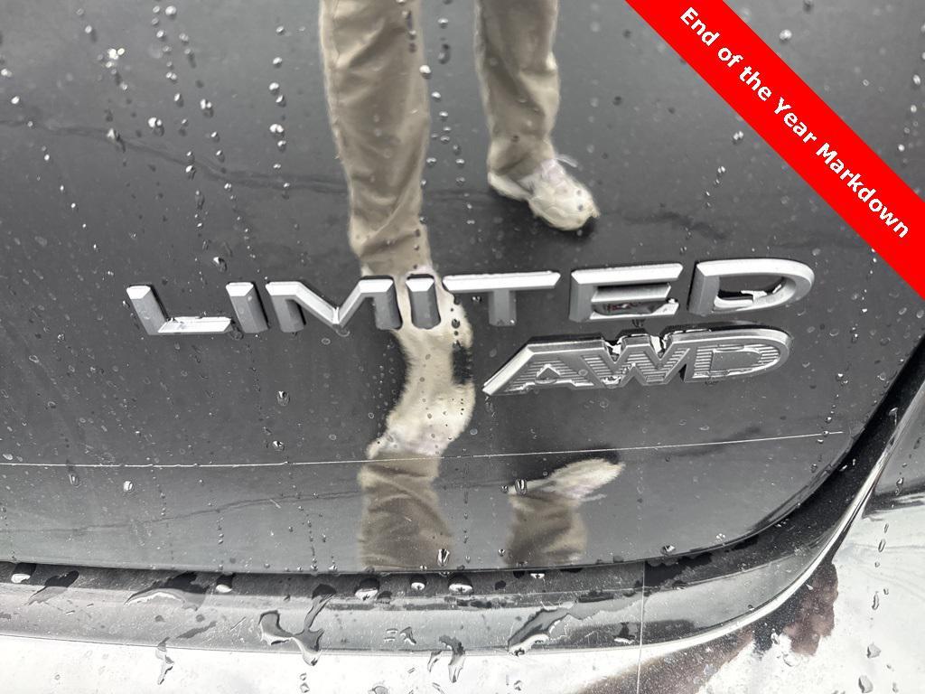 new 2026 Chrysler Pacifica car, priced at $52,295