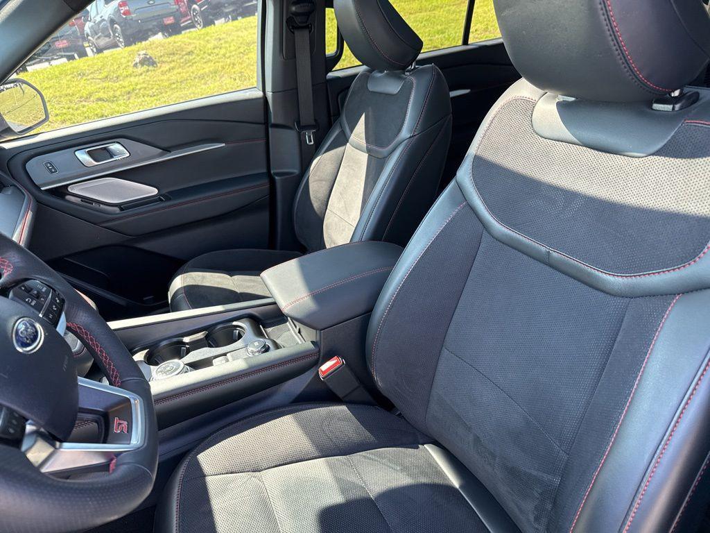 used 2025 Ford Explorer car, priced at $47,800