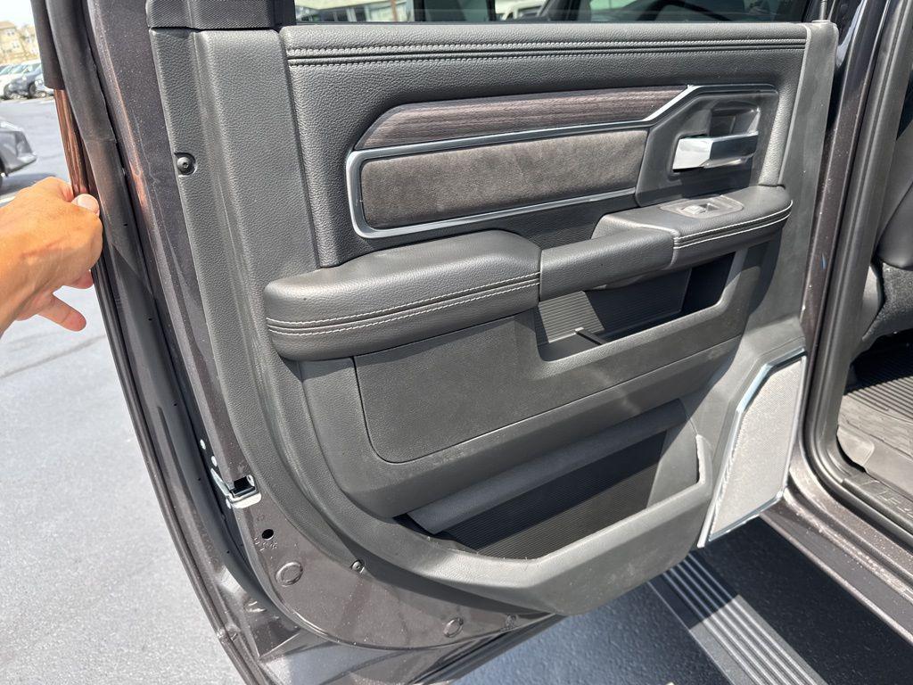 new 2025 Ram 3500 car, priced at $75,988