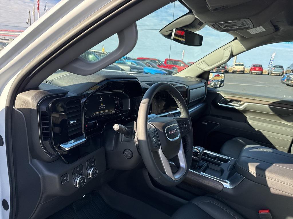 used 2025 GMC Sierra 1500 car, priced at $51,789