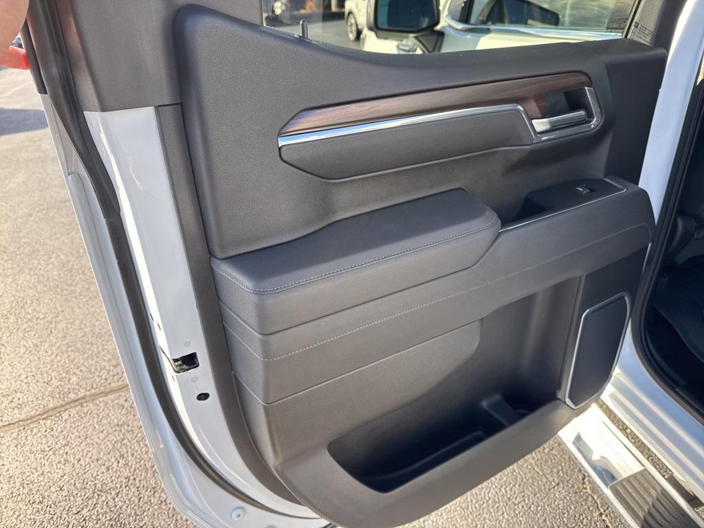 used 2025 GMC Sierra 1500 car, priced at $51,789