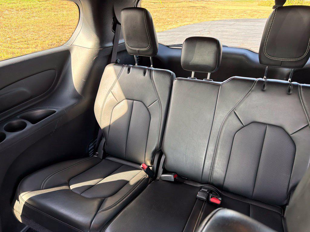 used 2025 Chrysler Pacifica car, priced at $24,569