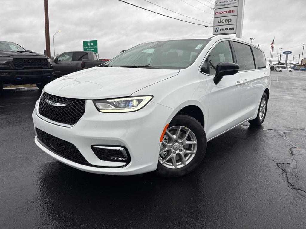 new 2026 Chrysler Pacifica car, priced at $45,075