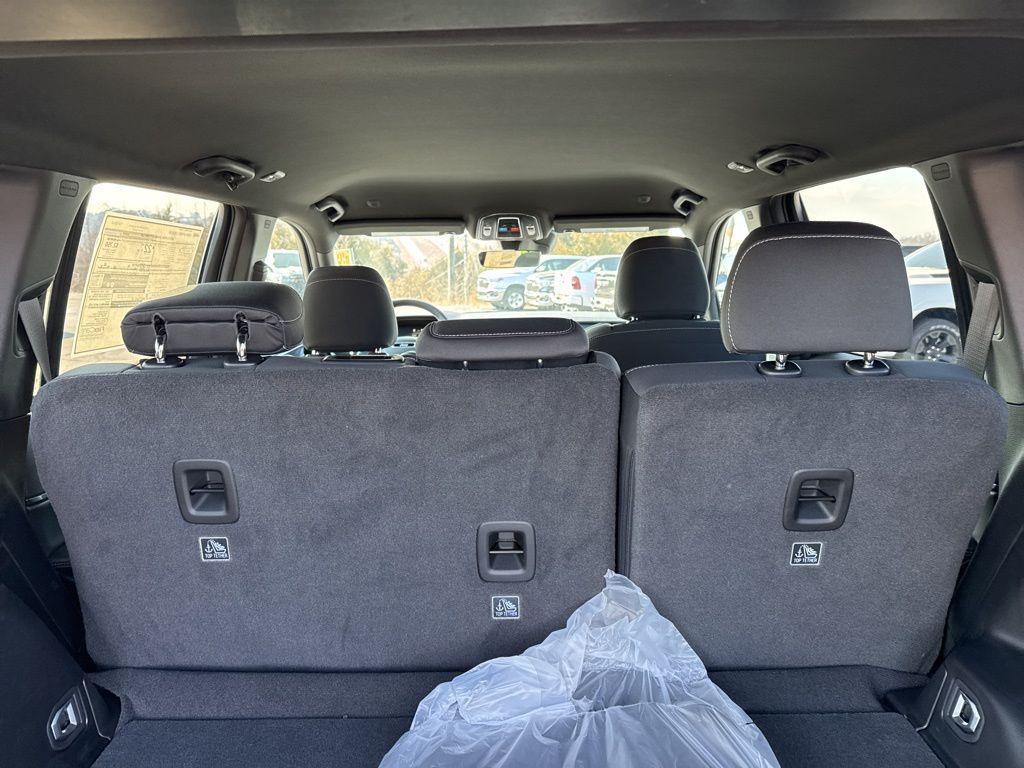 new 2026 Jeep Grand Cherokee car, priced at $43,225