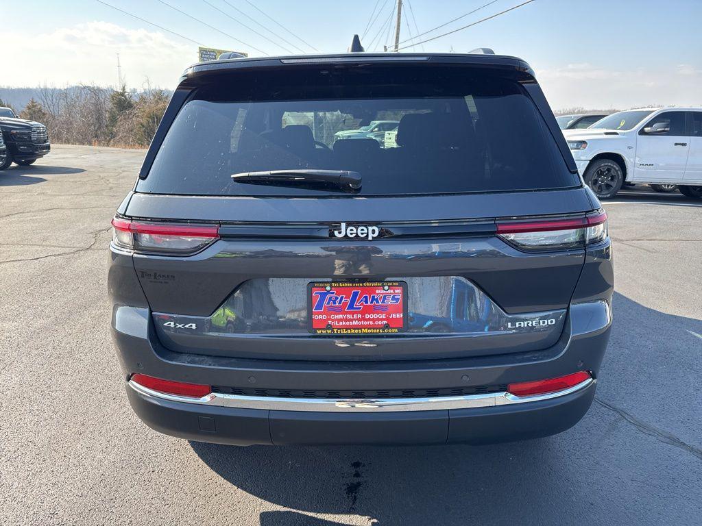new 2026 Jeep Grand Cherokee car, priced at $43,225
