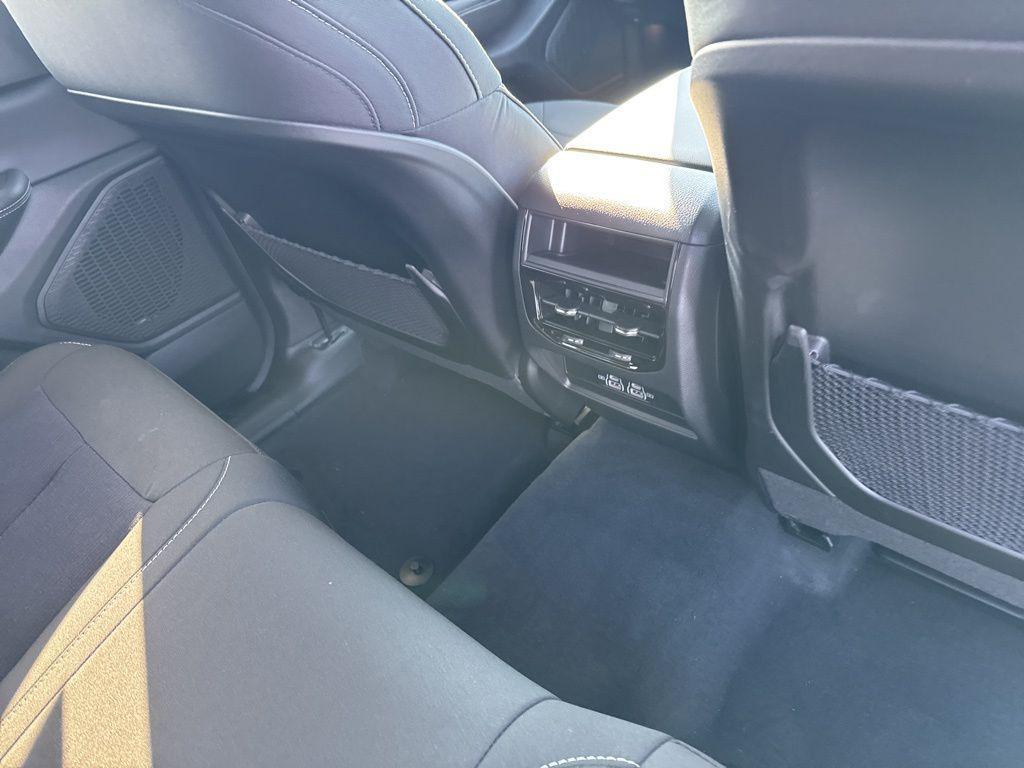 new 2026 Jeep Grand Cherokee car, priced at $43,225