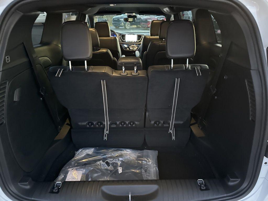 new 2026 Chrysler Pacifica car, priced at $42,965