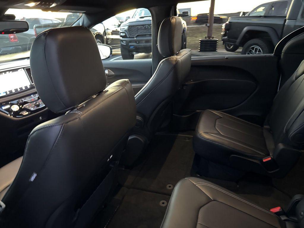 new 2026 Chrysler Pacifica car, priced at $42,965
