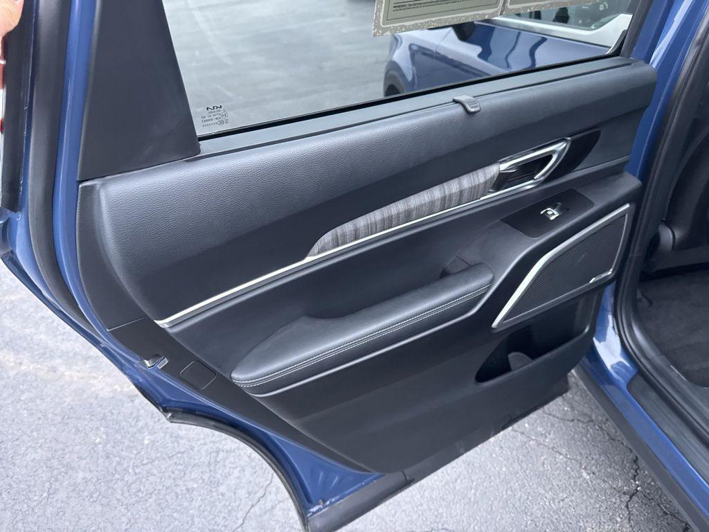 used 2024 Kia Telluride car, priced at $35,457