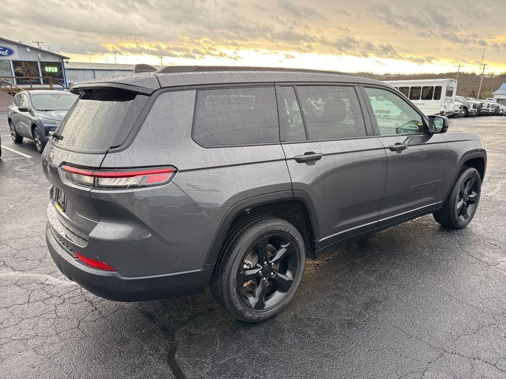 used 2024 Jeep Grand Cherokee L car, priced at $33,178