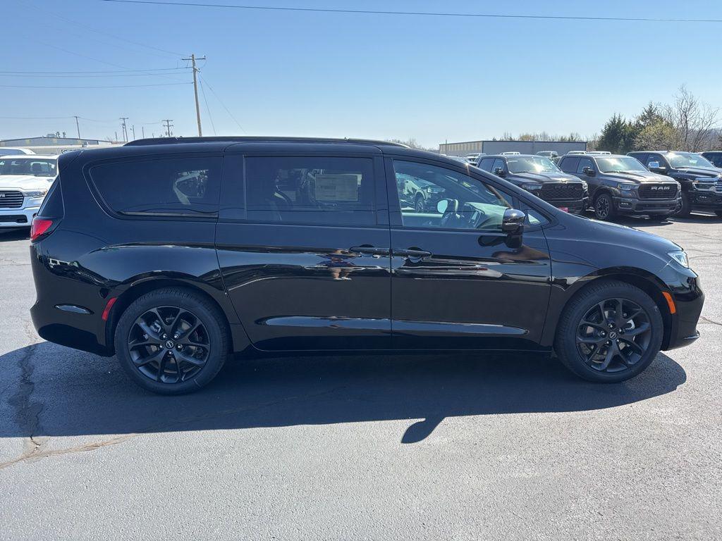 new 2026 Chrysler Pacifica car, priced at $50,405