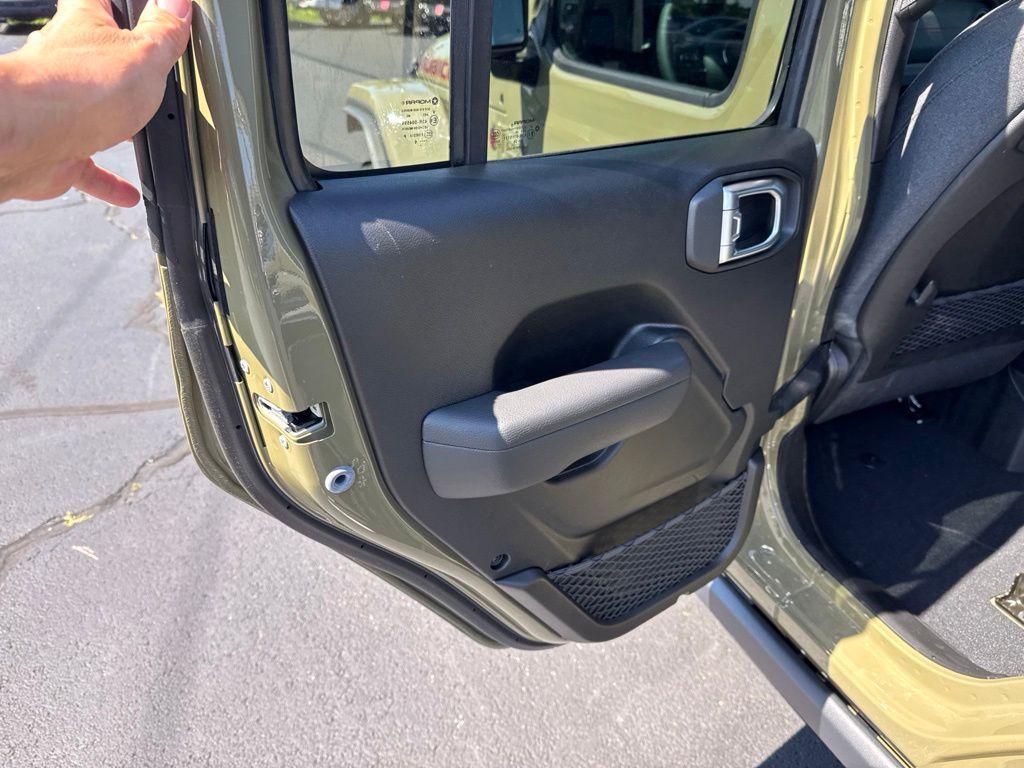 new 2026 Jeep Wrangler car, priced at $61,756