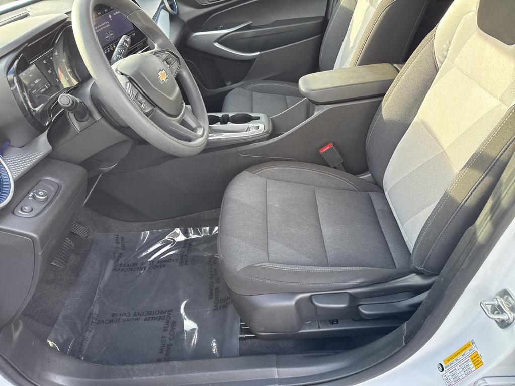 used 2025 Chevrolet Trax car, priced at $20,724