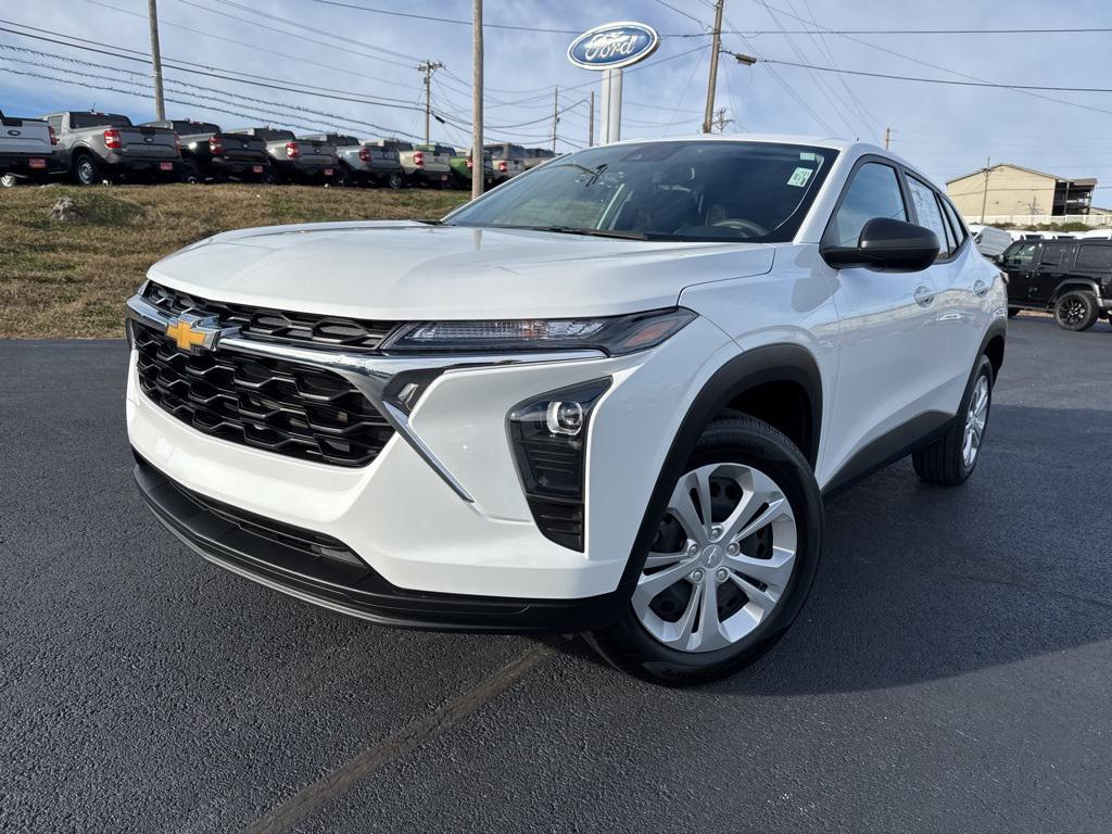 used 2025 Chevrolet Trax car, priced at $20,724
