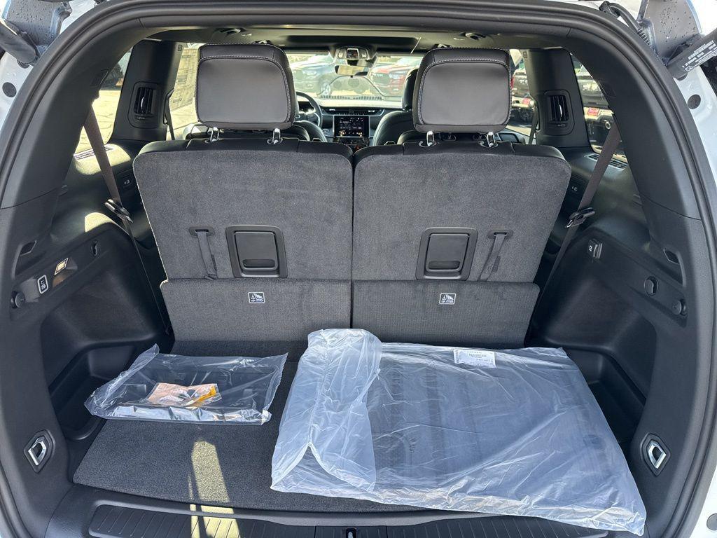 new 2025 Jeep Grand Cherokee L car, priced at $47,719