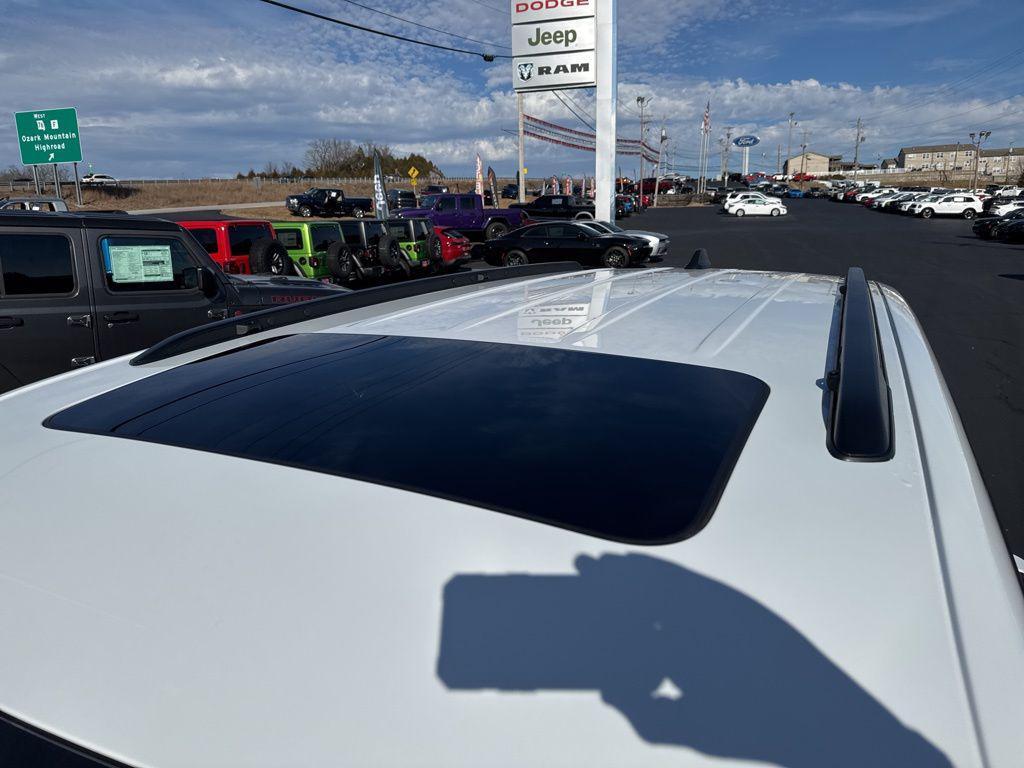 new 2025 Jeep Grand Cherokee L car, priced at $47,719