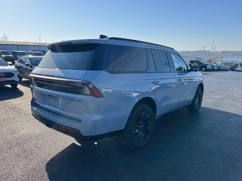 used 2025 Lincoln Navigator car, priced at $88,866