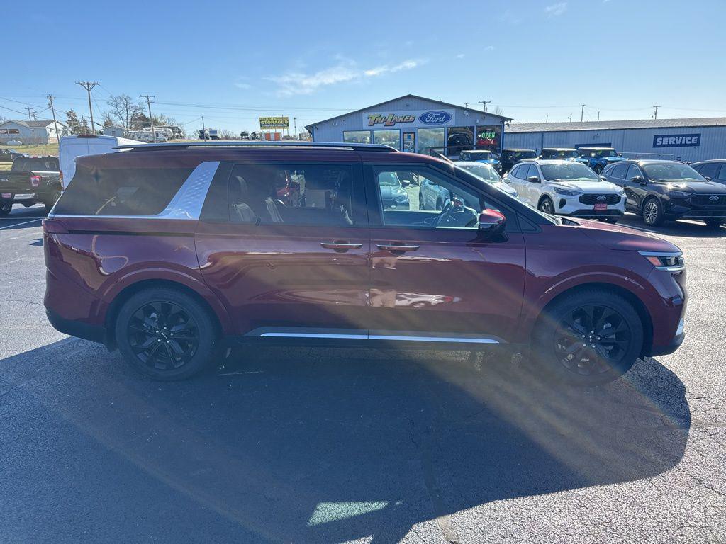 used 2024 Kia Carnival car, priced at $38,986
