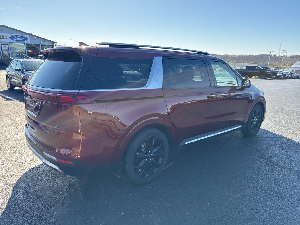 used 2024 Kia Carnival car, priced at $38,986
