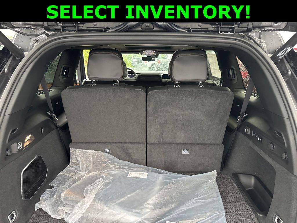 new 2025 Jeep Grand Cherokee L car, priced at $65,771