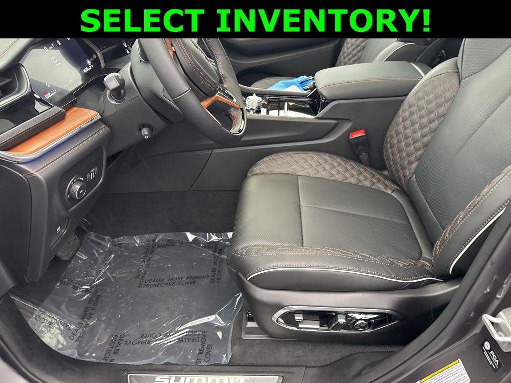 new 2025 Jeep Grand Cherokee L car, priced at $65,771