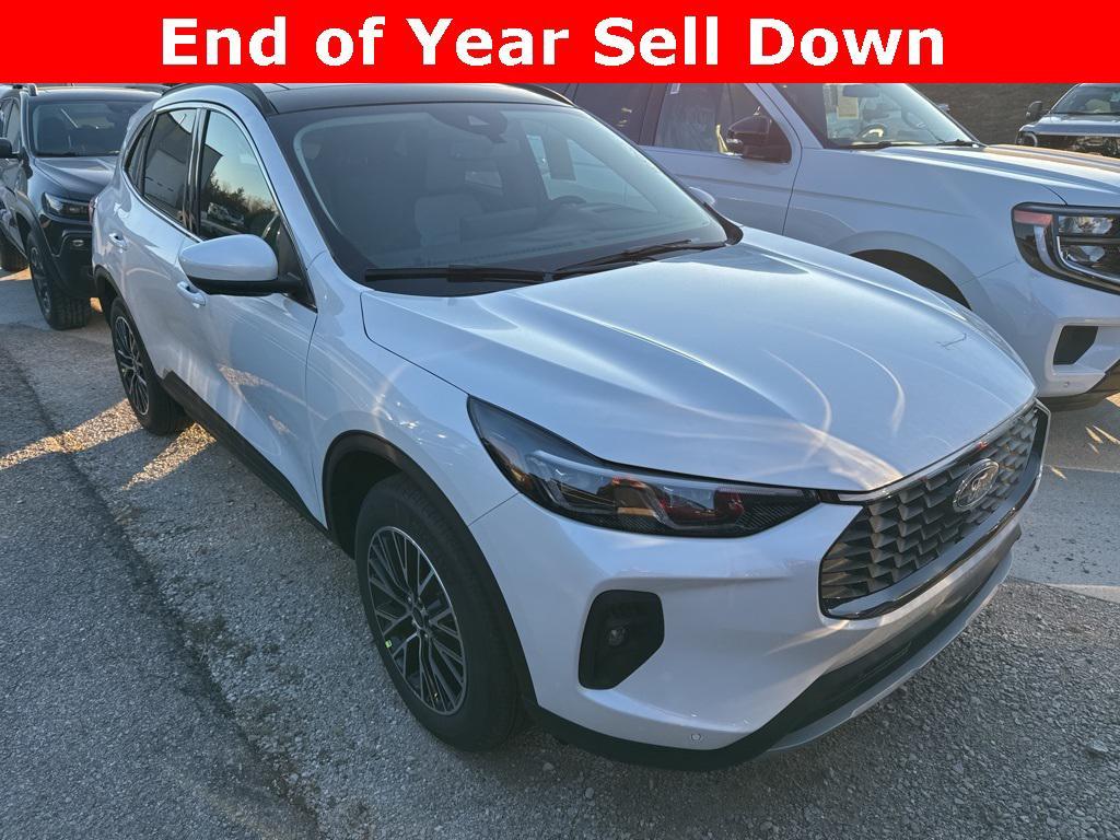 new 2026 Ford Escape PHEV car, priced at $40,375