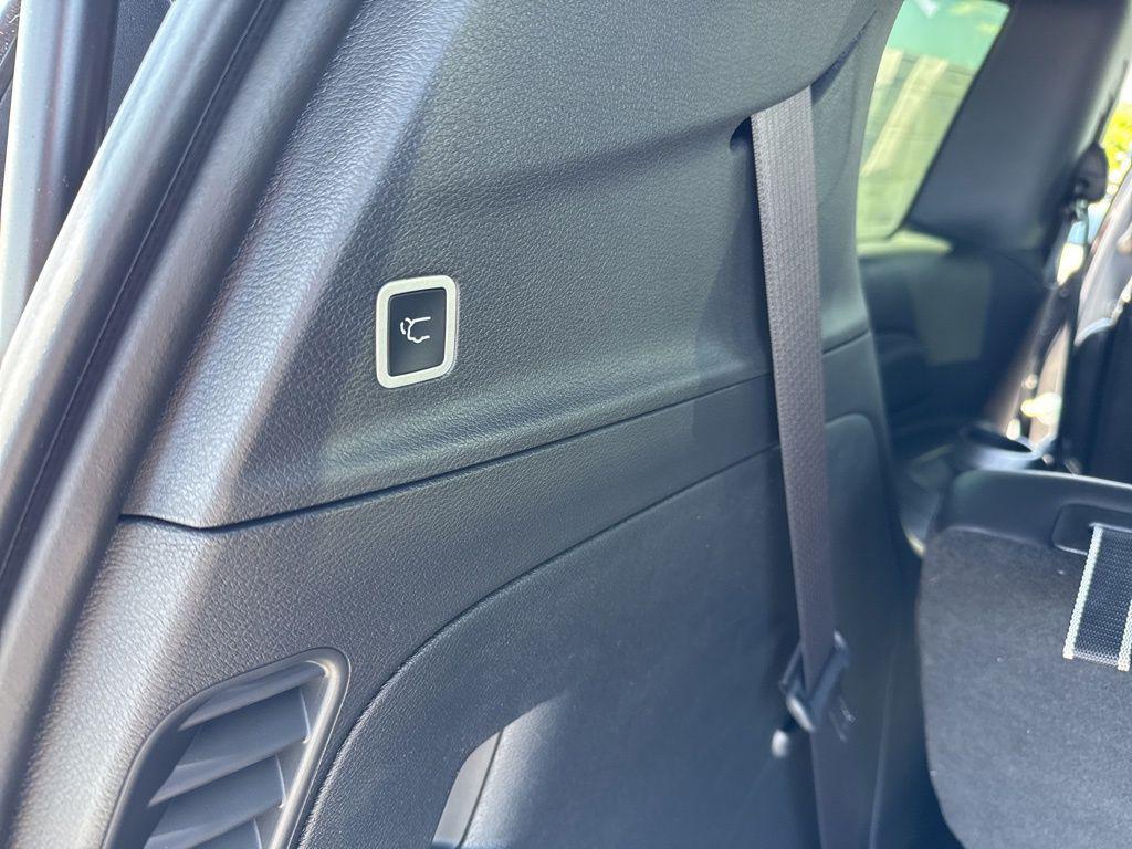 new 2025 Chrysler Pacifica car, priced at $45,620