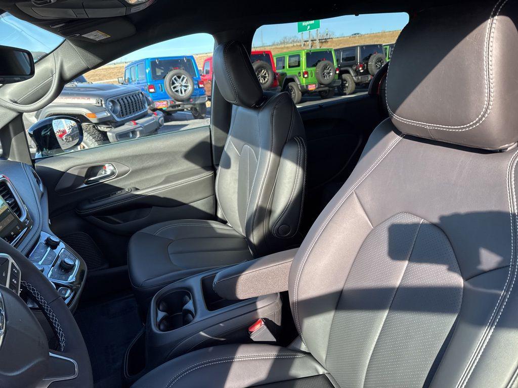 new 2026 Chrysler Pacifica car, priced at $50,422