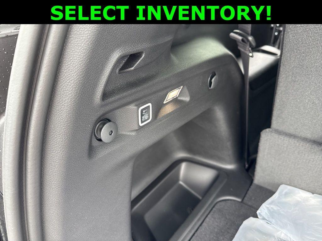 new 2025 Jeep Grand Cherokee L car, priced at $48,896