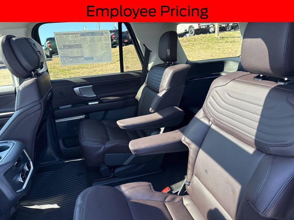 new 2026 Ford Expedition car, priced at $88,348