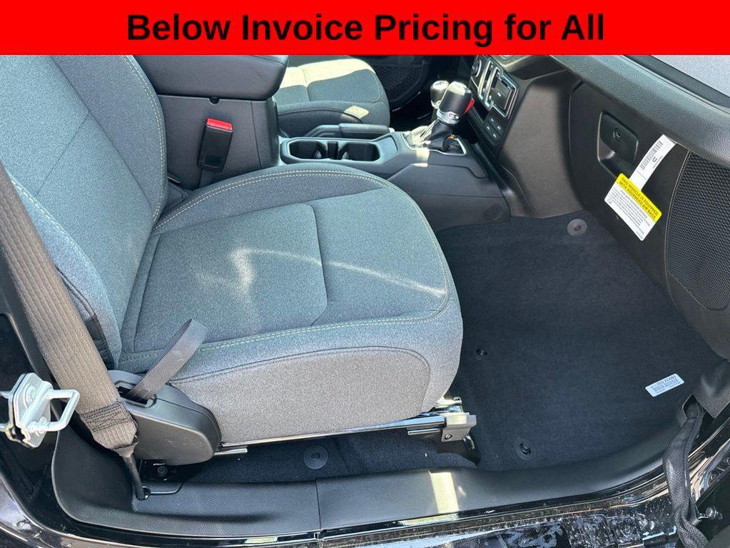new 2026 Jeep Wrangler car, priced at $45,104