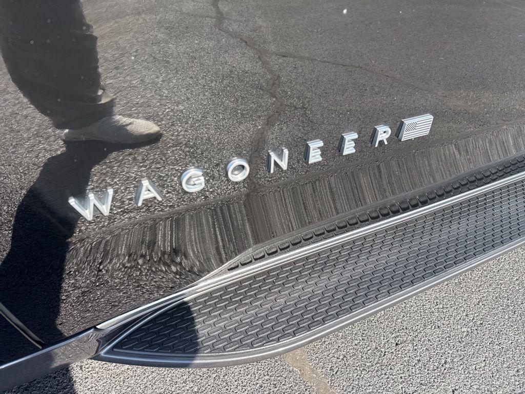 used 2022 Jeep Wagoneer car, priced at $36,087