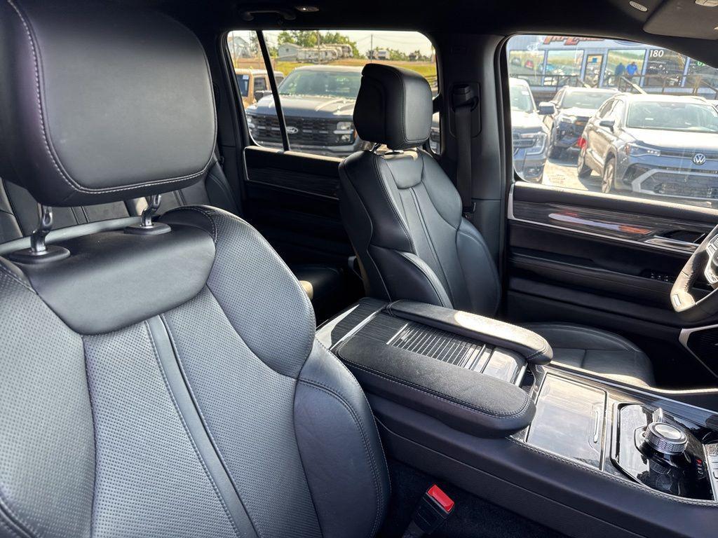 used 2022 Jeep Wagoneer car, priced at $36,087