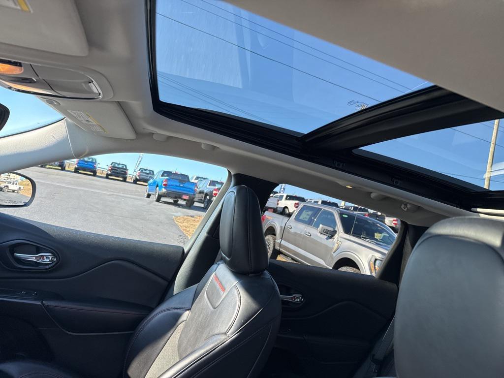 used 2021 Jeep Cherokee car, priced at $20,436