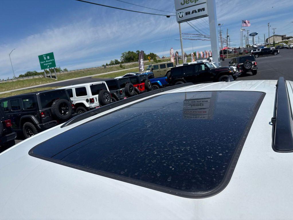 new 2026 Jeep Grand Cherokee L car, priced at $52,342